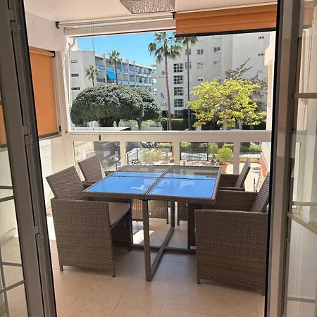Apartment Beachside - 1 Min Walk To Marbella