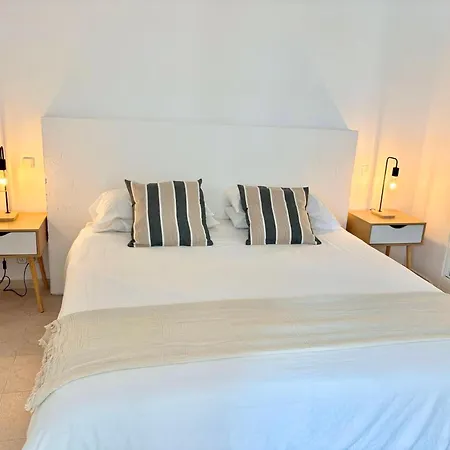 Apartment Beachside - 1 Min Walk To *